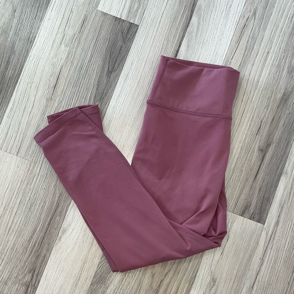 Fabletics Pants - SOLD on Vinted. Fabletics compression capri leggings